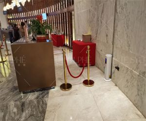 派勒空间香氛中型立式智能扩香机PAD-3000F-酒店会所-湖州龙之梦钻石酒店-大堂